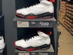 -NIKE上海青浦优选体验店