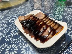 枫泾丁蹄-唔呶喔哩酒家(生产街店)