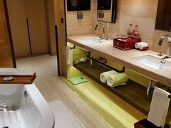 -上海衡山路十二号华邑酒店