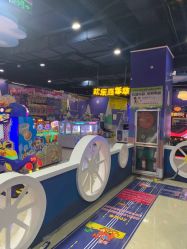 -多奇妙乐园·淘气堡·电玩·抓娃娃(海口吾悦店)