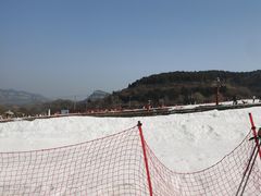 -济南卧虎山滑雪场