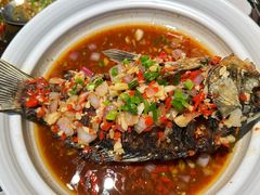 香酥大鲫鱼-费大厨辣椒炒肉(通州万达店)