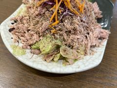 金枪鱼萨拉-绿里酒吧西餐(市府店)