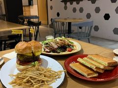 -HELLO 27 意面·沙拉·帕尼尼