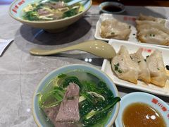 -小姜锅贴(凤凰街店)