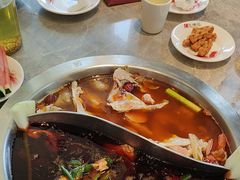 -忘情水鱼头·鲜鱼火锅(滨江中路店)
