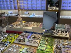 -天空之镜眼镜店蔡司依视路配镜授权零售店(望京颐堤港店)