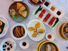 -深圳富苑皇冠假日套房酒店
