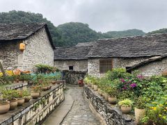 -高荡千年布依古寨旅游景区