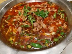 -兔行天下-鸿鹤鲜锅兔(中海国际店)