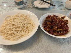 -汗腾格里·风味餐厅(新疆驻京办店)