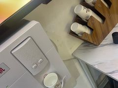 -魔都三兄弟酸辣粉·蘸卤炸串(虹桥万科店)