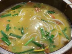 -良米山·云南野生菌过桥米线(上海首店)