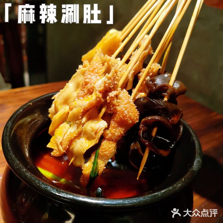 破店❄️新晋排队王，超好吃的东北烧烤还有歌手驻唱嗨爆全场！