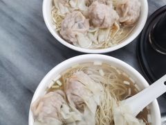 蟹子鲜虾净云吞-周门传统竹升面