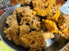 -BHC炸鸡(明洞总店)