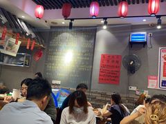 -爆炸头阿姨小四川正宗川味小吃(无任何分店)