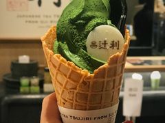 抹茶冰淇淋蛋筒-辻利茶铺(銀座店)