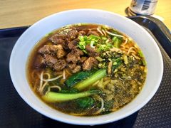 红烧牛肉面-荟选餐饮徐家汇社区食堂(徐虹北路店)