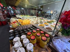 -鱼窝棚柴火铁锅炖(富山屯店)