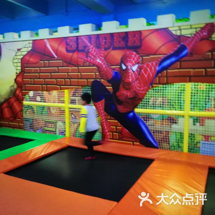 哆来咪儿童乐园