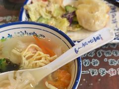 -长人馄饨铺(解放街店)