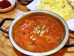 猪颈肉泡菜汤-金北顺大锅家(신사본점)