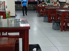 -牛一嘴·兰州牛肉面·大盘鸡(财富中心店)