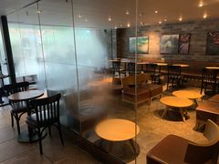 大堂-星巴克(广州动漫星城东区店)