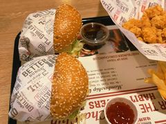 -The Habit Burger Grill 哈比特汉堡(复兴soho店)
