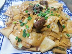 -壹阁胡羊焖饼(特色小吃街店)