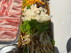-王奋斗贵州酸汤牛肉火锅