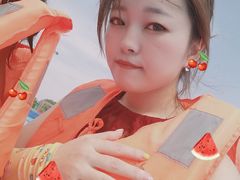 -黄河谷马拉湾海浪浴场