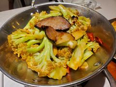 -维园悦谱·海派家常菜(乌鲁木齐南路店)