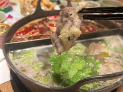 草本鸳鸯锅-盡膳口福跷脚牛肉火锅(晶耀前滩店)
