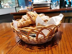 -麦田工坊(月湖店)