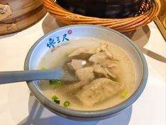 -馋三尺蟹粉小笼(人民广场店)