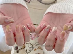 -Momo nail 日系美甲