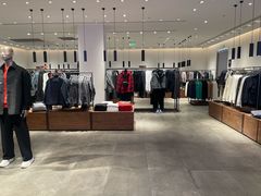 -URBAN REVIVO(西安Momopark店)