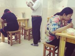 -津津老鸭粉丝馆(正东路店)