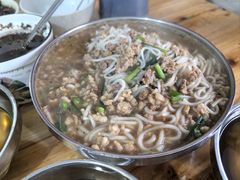 -正宗杨记普洱酸醋米线(总店)