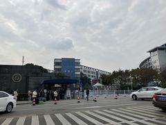 -兔行天下-鸿鹤鲜锅兔(中海国际店)