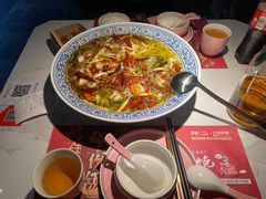 老坛子酸菜鱼-桂二老坛酸菜鱼(三街两巷店)