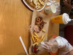 -必胜客(WOW昙华林店)