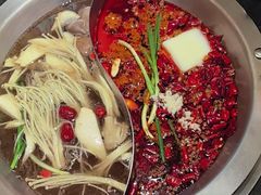 -沸炉重庆老火锅(军事博物馆店)