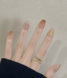-阿噶西美甲美睫