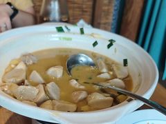 -头上红煨盐鸡·非遗院子餐厅