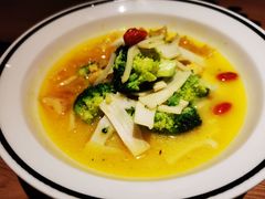 西兰花浸春笋-太二酸菜鱼(中山龙之梦店)