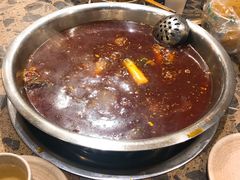 -肖肖酸萝卜鱼火锅(总店)