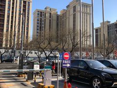 -甘家口大厦-停车场